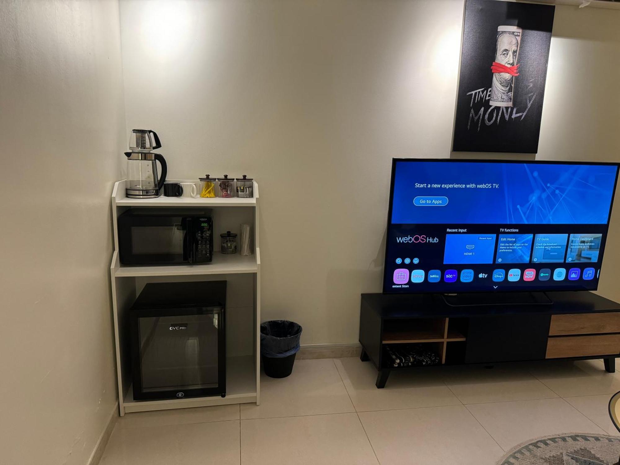 استديو فاخر بدخول ذاتي * Riyadh