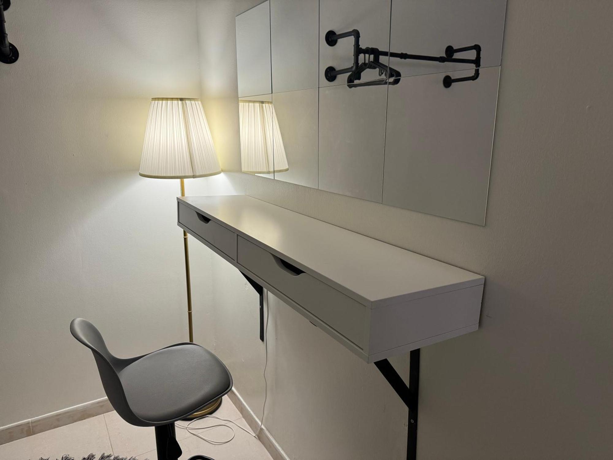 استديو فاخر بدخول ذاتي Apartment *